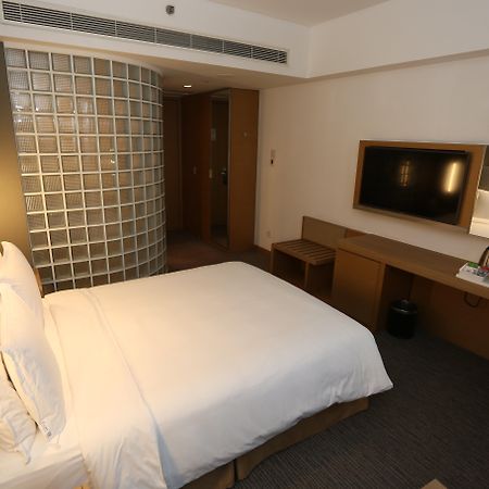 Holiday Inn Express Shanghai Jinsha By Ihg Exterior foto